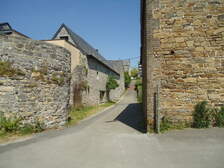 103243