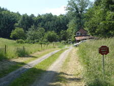 18859