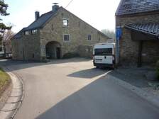 294068