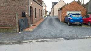 324078