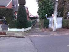 324473