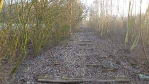 324674