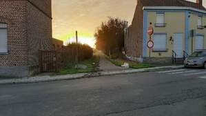 328967