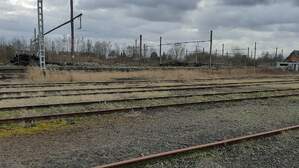 330389