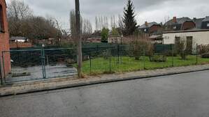 330460