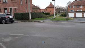 330493