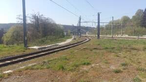 333097