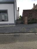 334910