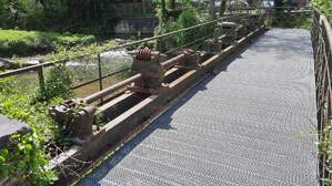 345800