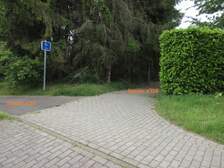 346101