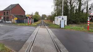 354097