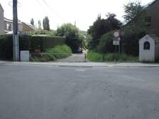 356981