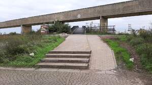 358829