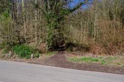 369763