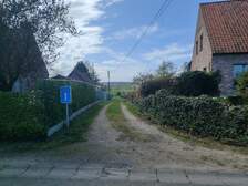 370355