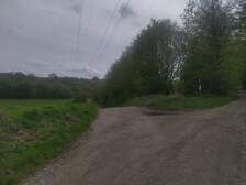 370574