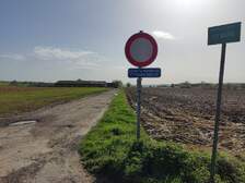 371330