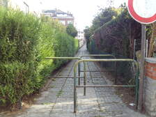 379387